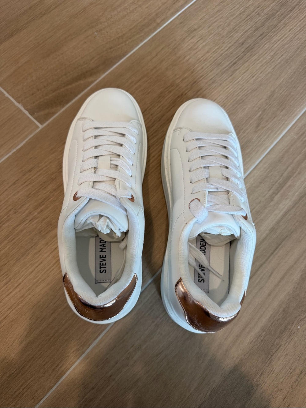 Steve Madden White Low-Top Sneakers with Metallic Rose Accent